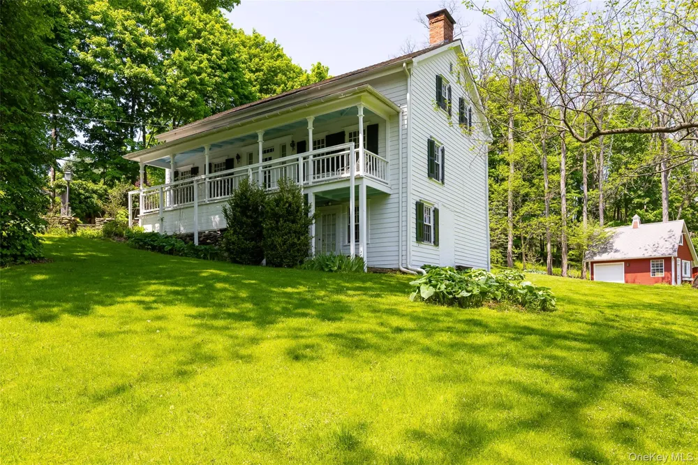 212 Pleasant Ridge Road Poughquag, NY 12570