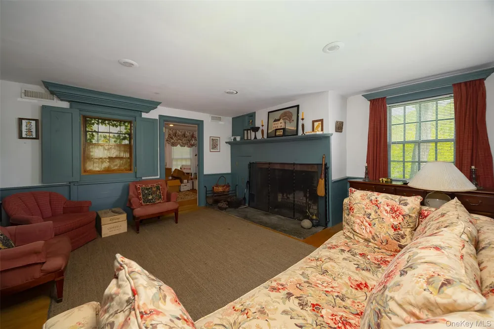 212 Pleasant Ridge Road Poughquag, NY 12570