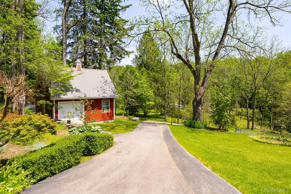 212 Pleasant Ridge Road Poughquag, NY 12570