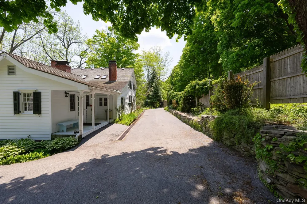 212 Pleasant Ridge Road Poughquag, NY 12570