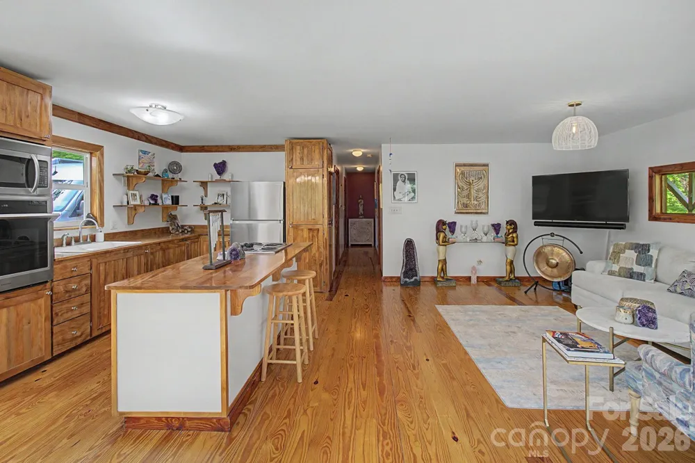 288 Rebel Drive Hot Springs, NC 28743