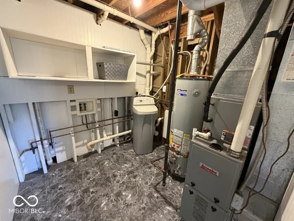 1006 E Walnut Street Frankton, IN 46044