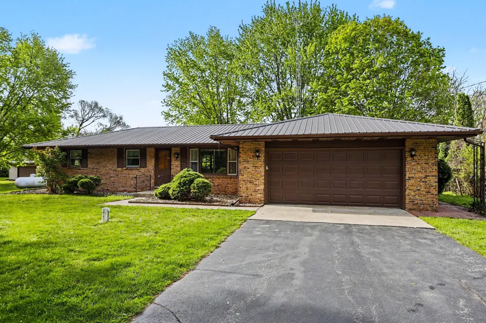 11621 M-216 Marcellus, MI 49067