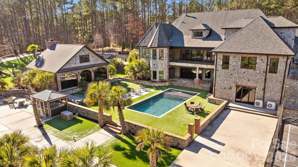 135 Stillwater Road Troutman, NC 28166