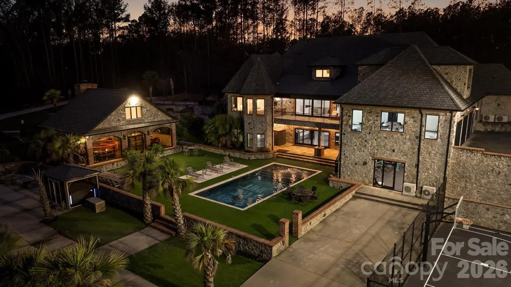 135 Stillwater Road Troutman, NC 28166