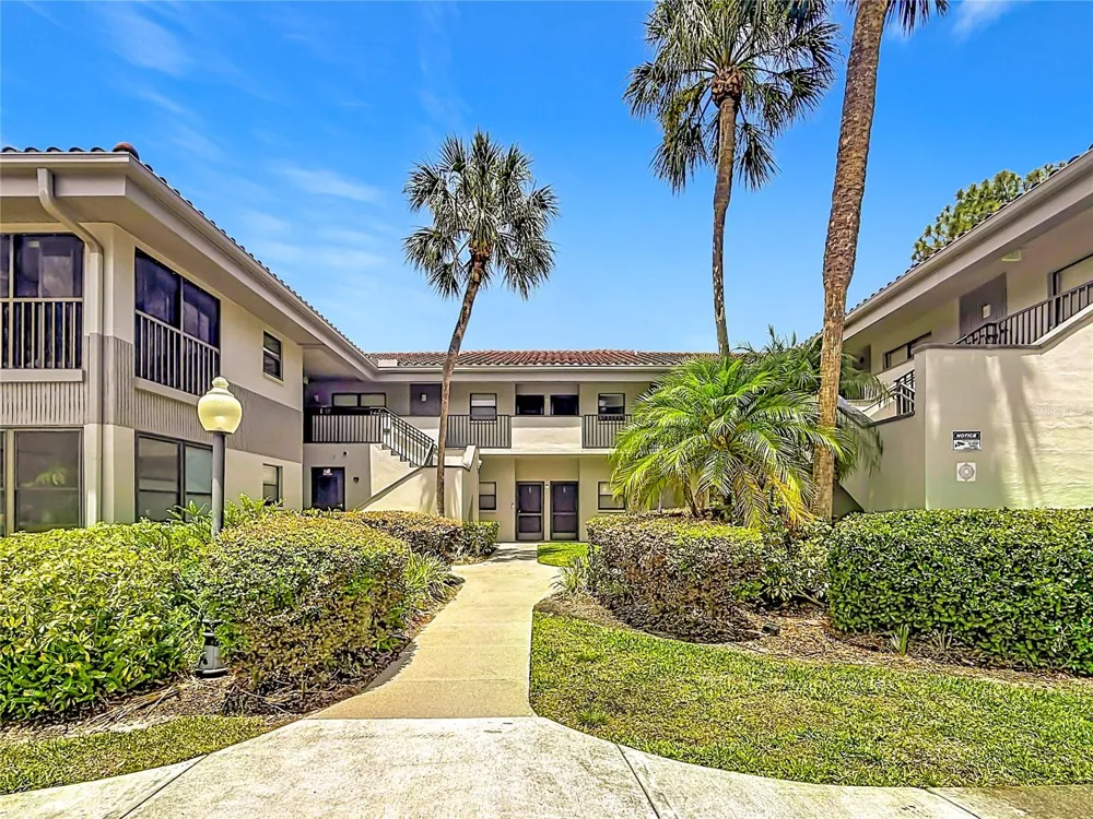 2650 COUNTRYSIDE BOULEVARD #E103 Clearwater, FL 33761