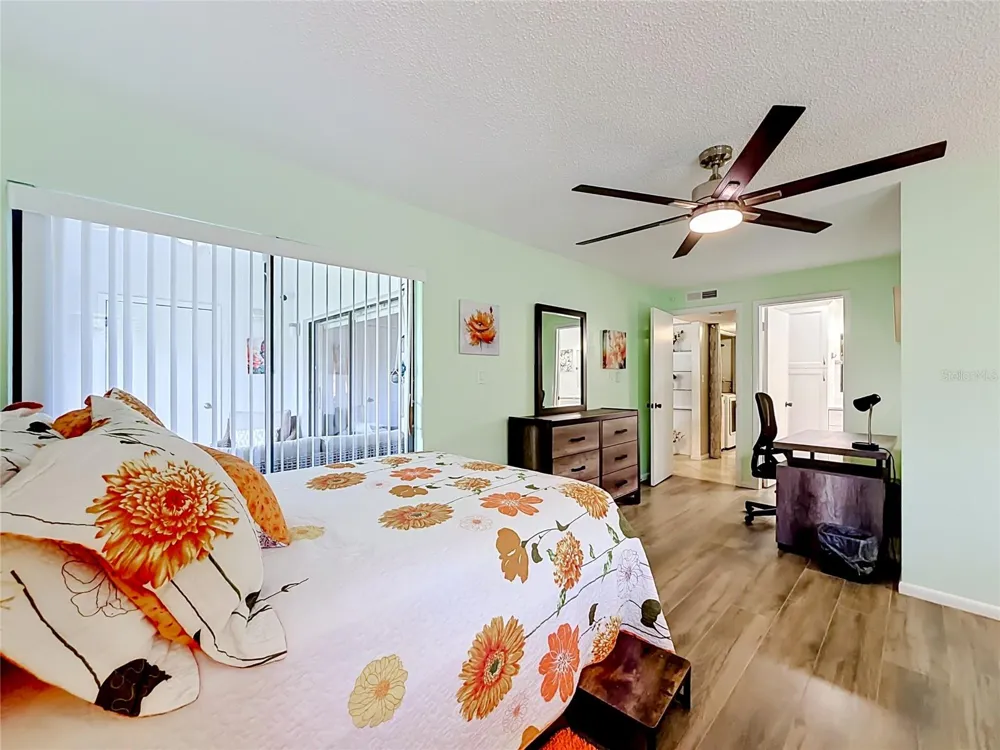 2650 COUNTRYSIDE BOULEVARD #E103 Clearwater, FL 33761