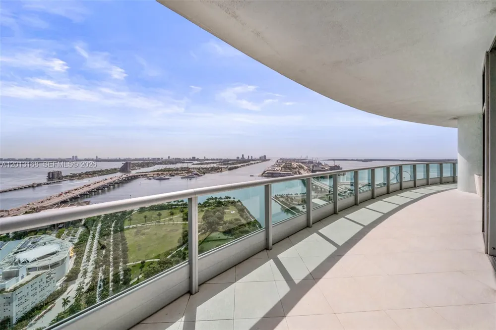 900 Biscayne Blvd #4006 Miami, FL 33132
