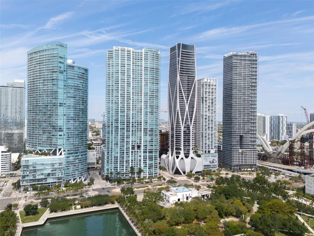 900 Biscayne Blvd #4006 Miami, FL 33132