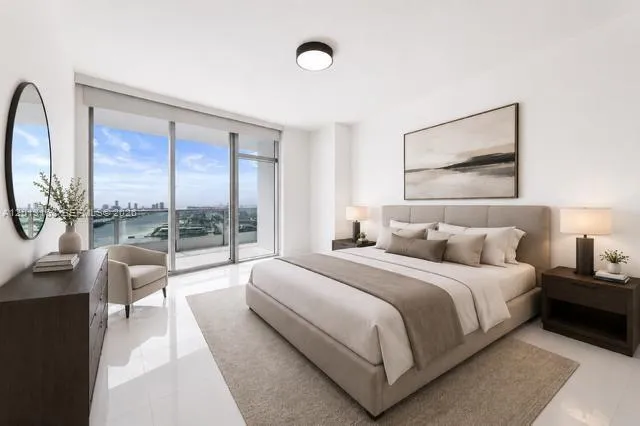 900 Biscayne Blvd #4006 Miami, FL 33132