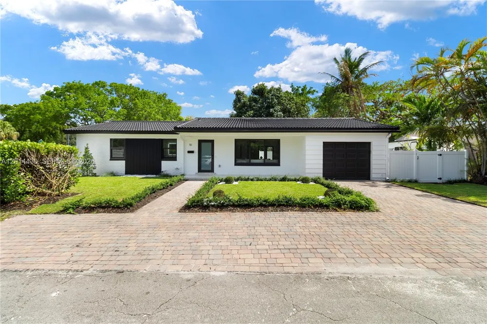 10 NW 100th St Miami Shores, FL 33150