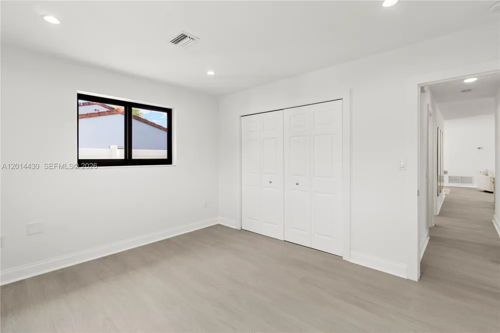 10 NW 100th St Miami Shores, FL 33150