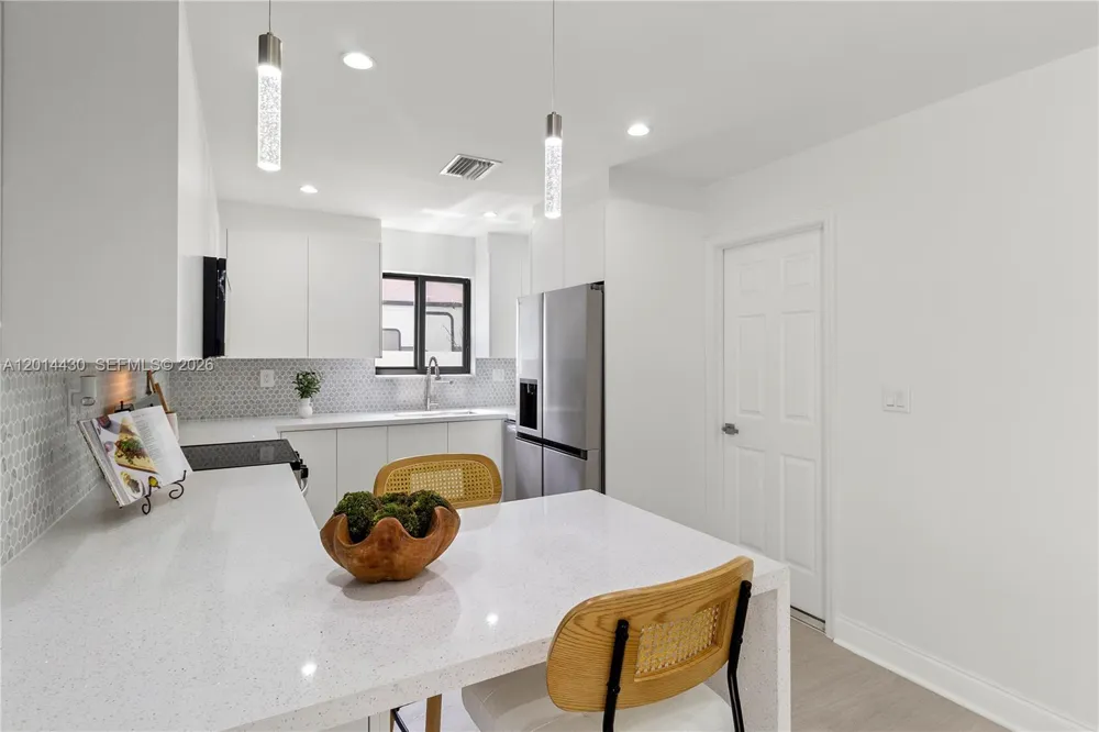 10 NW 100th St Miami Shores, FL 33150