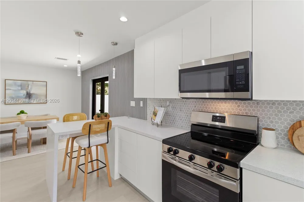 10 NW 100th St Miami Shores, FL 33150