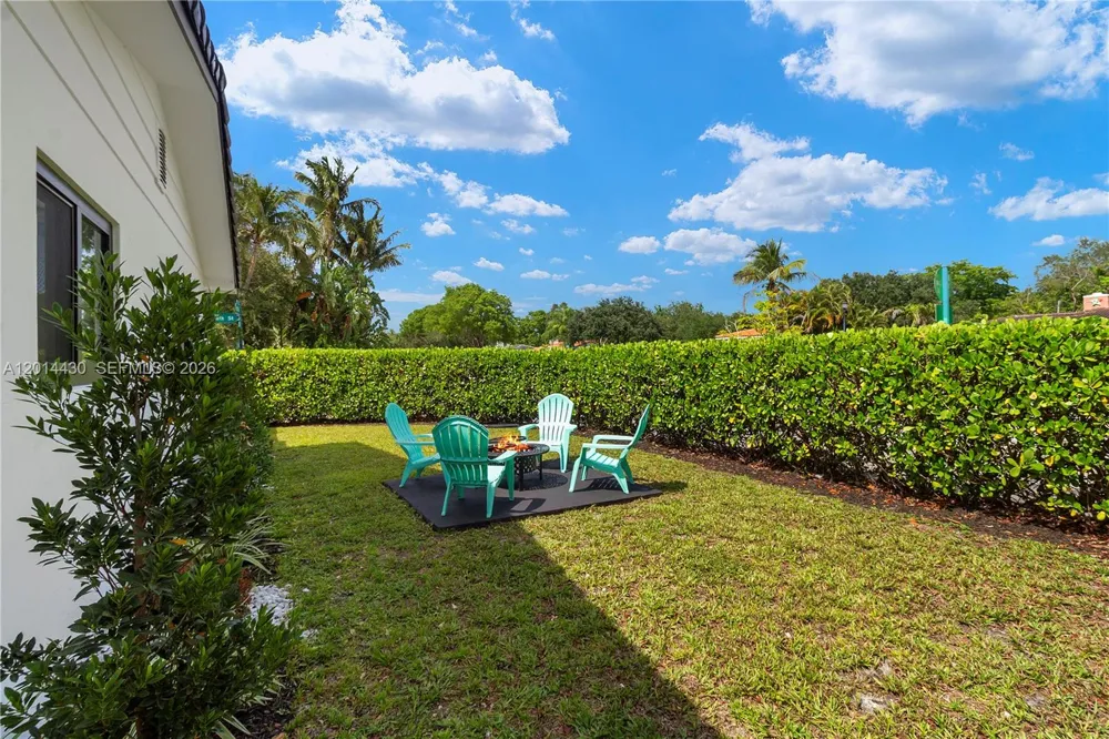 10 NW 100th St Miami Shores, FL 33150