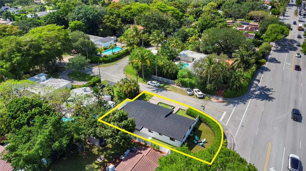 10 NW 100th St Miami Shores, FL 33150