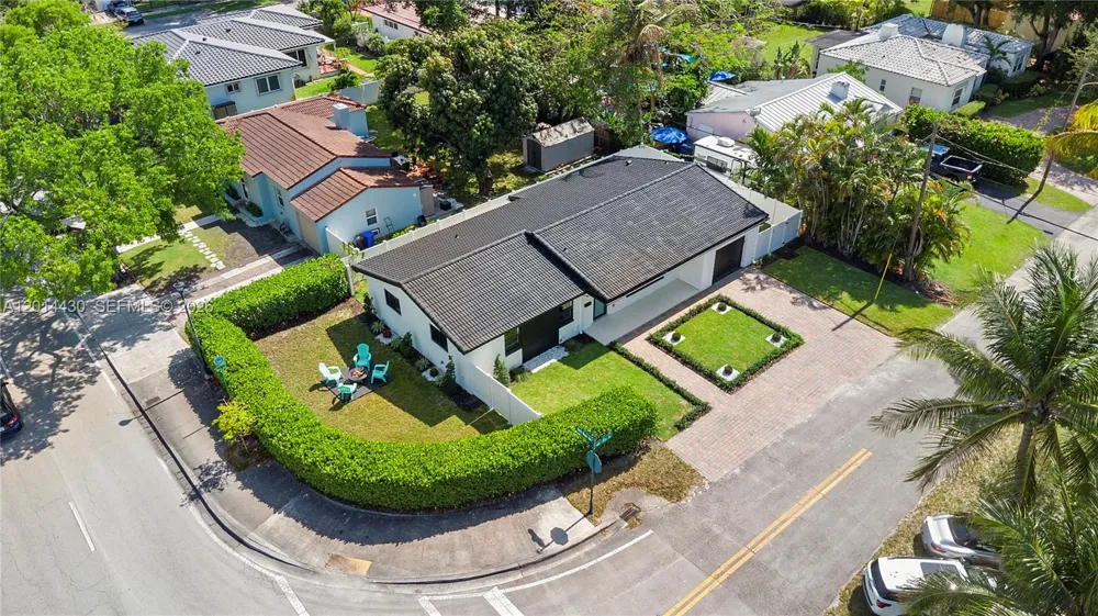 10 NW 100th St Miami Shores, FL 33150