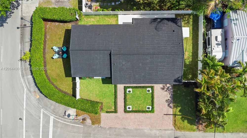 10 NW 100th St Miami Shores, FL 33150
