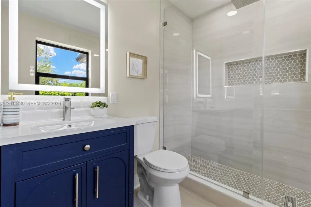 10 NW 100th St Miami Shores, FL 33150