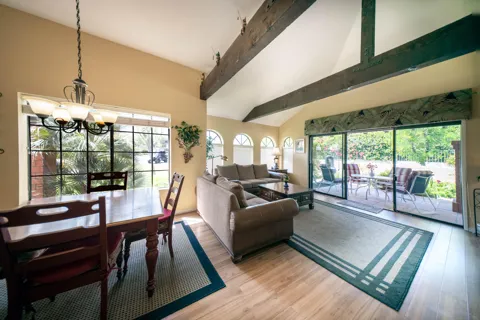 2345 S Cherokee Way #127