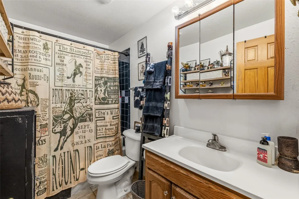 6055 Homesteader Lane Hayden, CO 81639