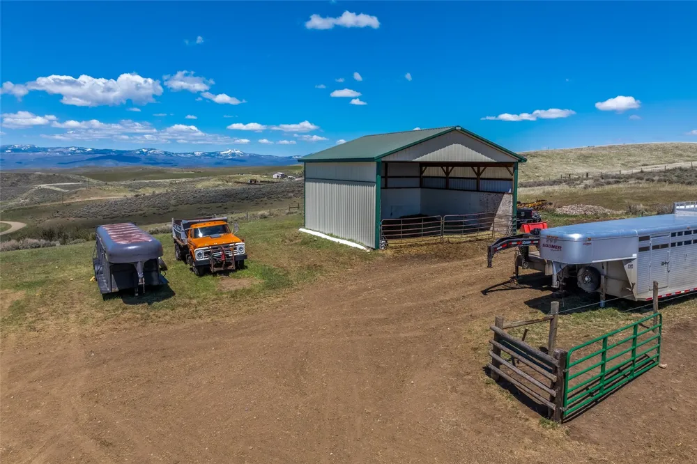 6055 Homesteader Lane Hayden, CO 81639