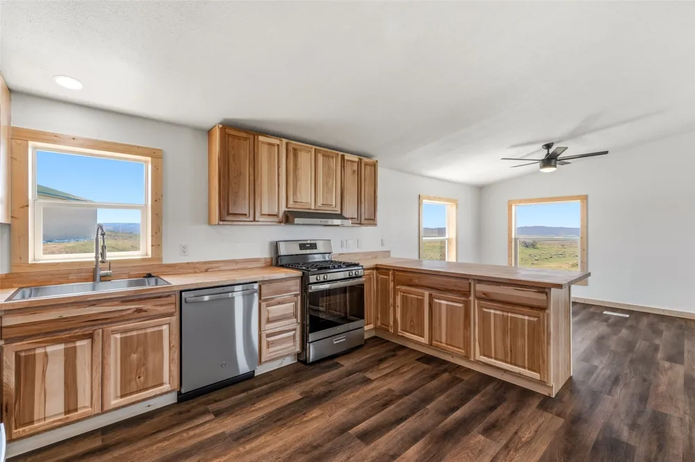 6055 Homesteader Lane Hayden, CO 81639
