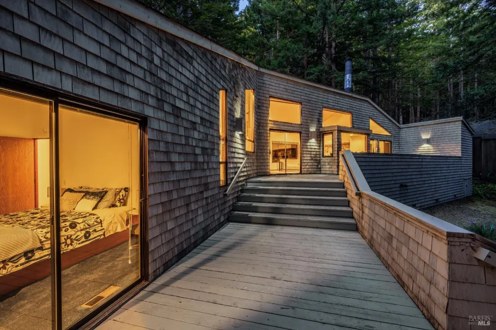 37250 Schooner Drive The Sea Ranch, CA 95497