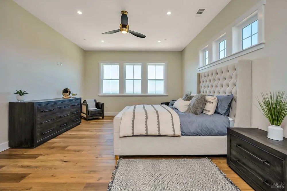 3776 Crown Hill Drive Santa Rosa, CA 95404