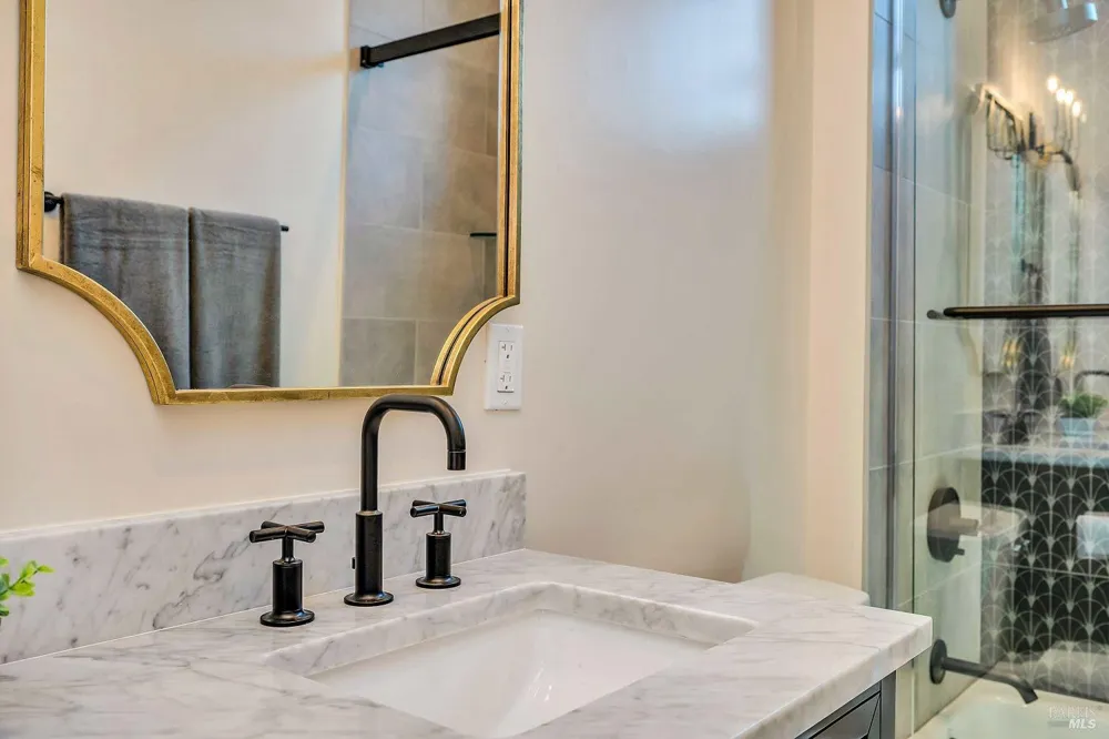 3776 Crown Hill Drive Santa Rosa, CA 95404