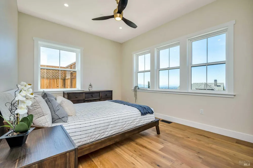 3776 Crown Hill Drive Santa Rosa, CA 95404