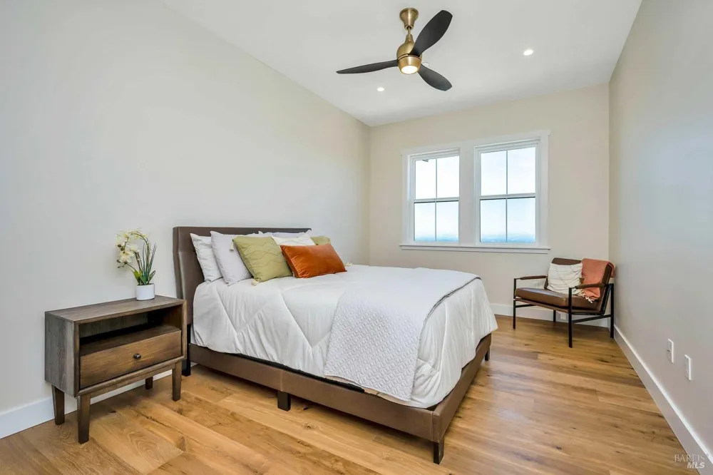 3776 Crown Hill Drive Santa Rosa, CA 95404