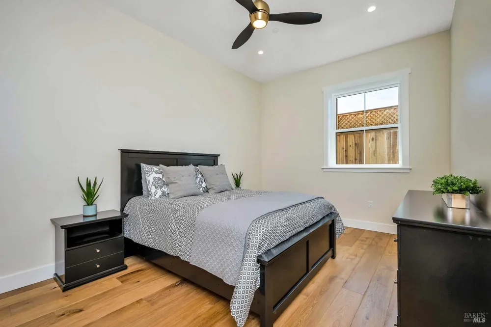 3776 Crown Hill Drive Santa Rosa, CA 95404