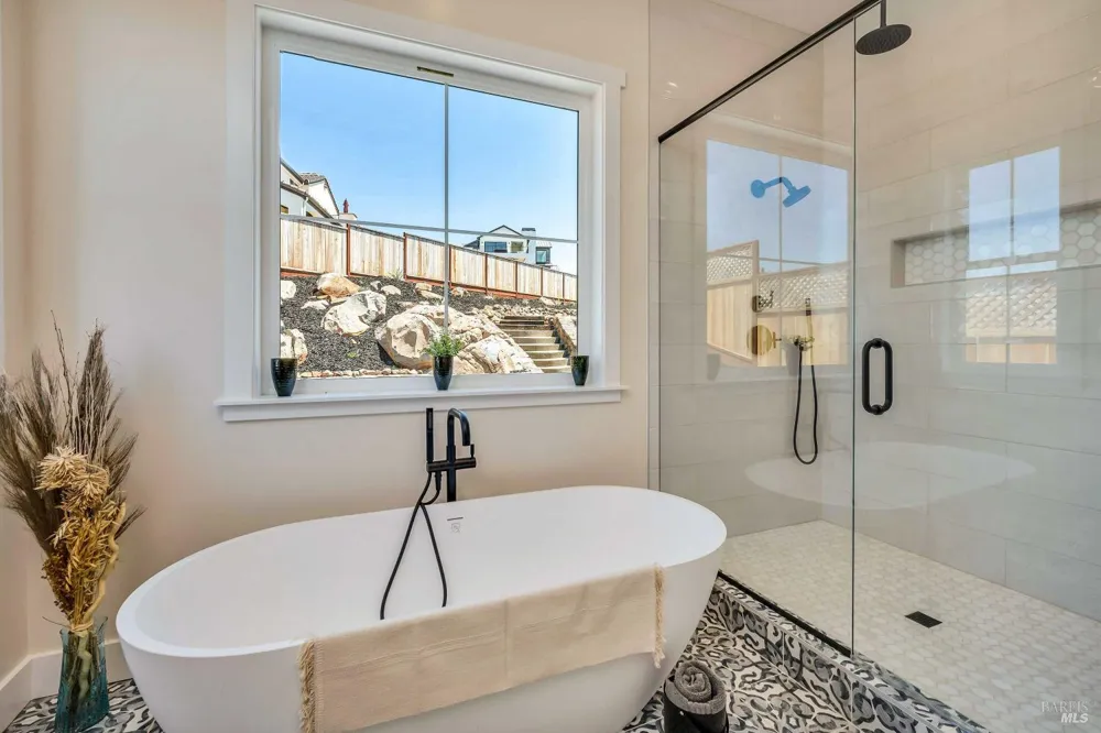 3776 Crown Hill Drive Santa Rosa, CA 95404
