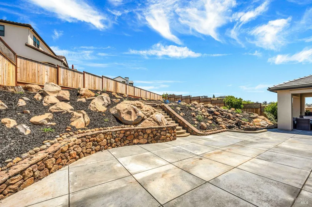 3776 Crown Hill Drive Santa Rosa, CA 95404