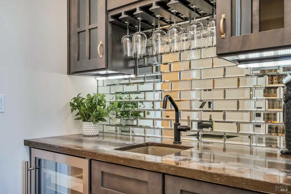3776 Crown Hill Drive Santa Rosa, CA 95404