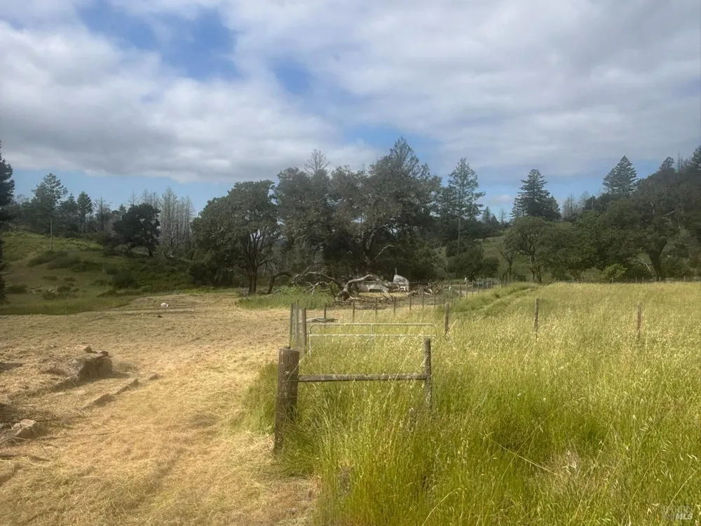 6971 St Helena Road Santa Rosa, CA 95404