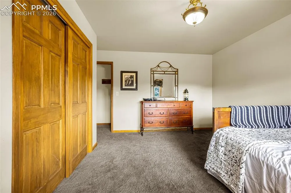143 Ring Road Guffey, CO 80820