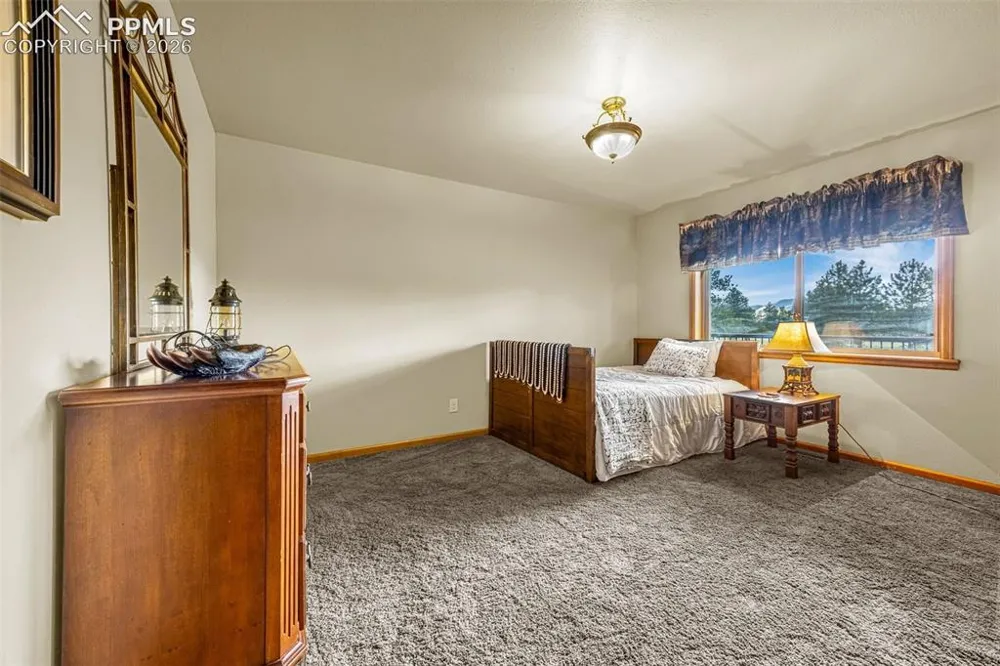 143 Ring Road Guffey, CO 80820