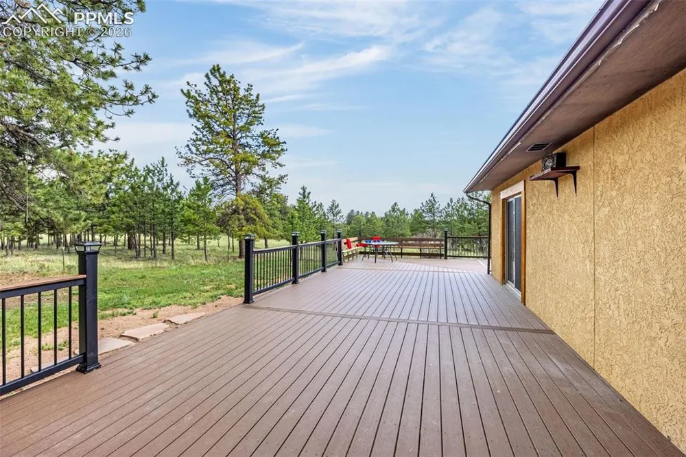 143 Ring Road Guffey, CO 80820