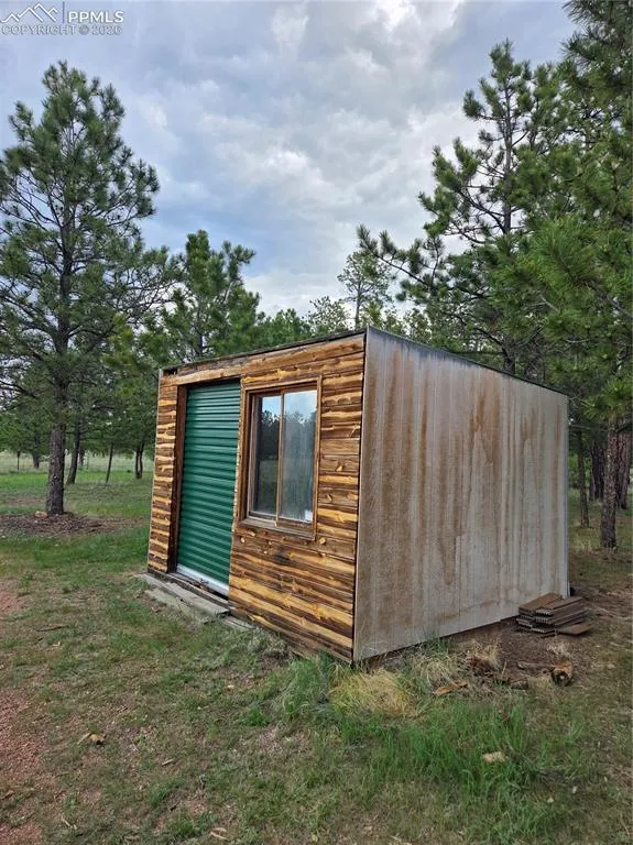 143 Ring Road Guffey, CO 80820