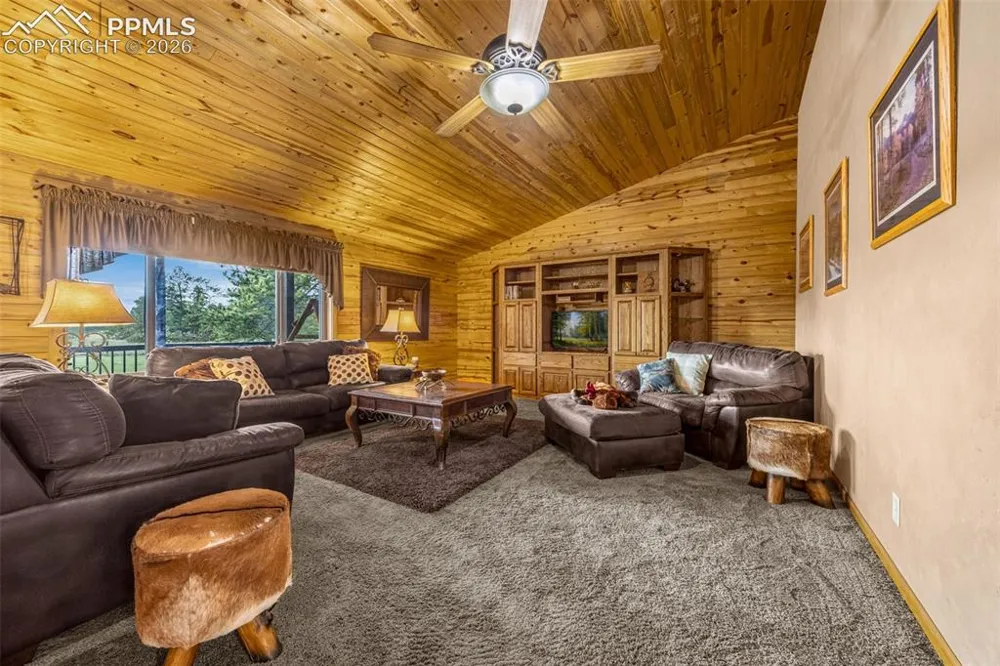 143 Ring Road Guffey, CO 80820