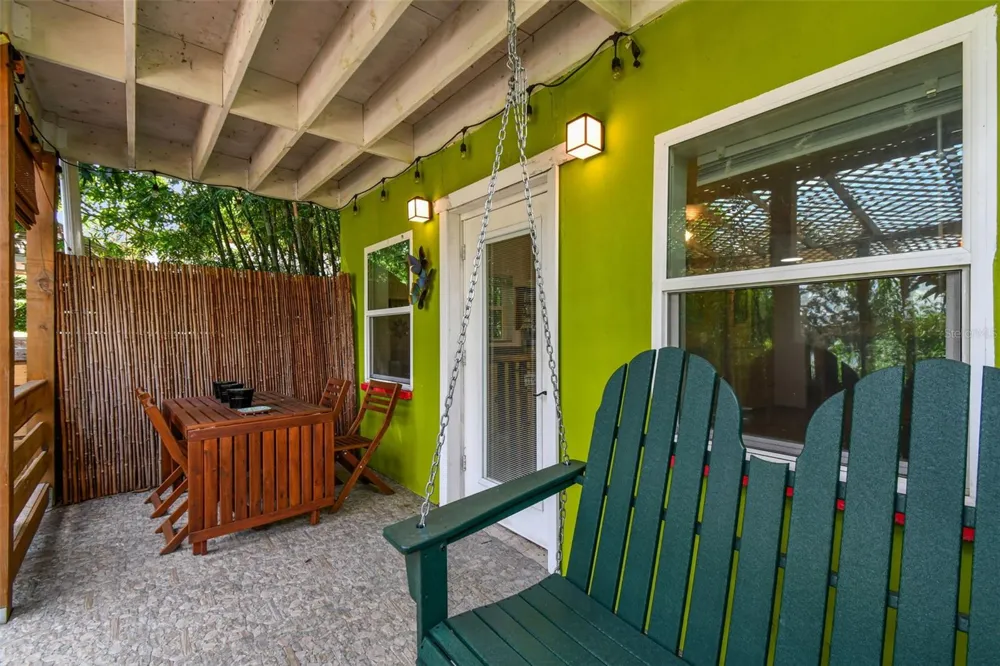 3203 E YUKON STREET Tampa, FL 33604