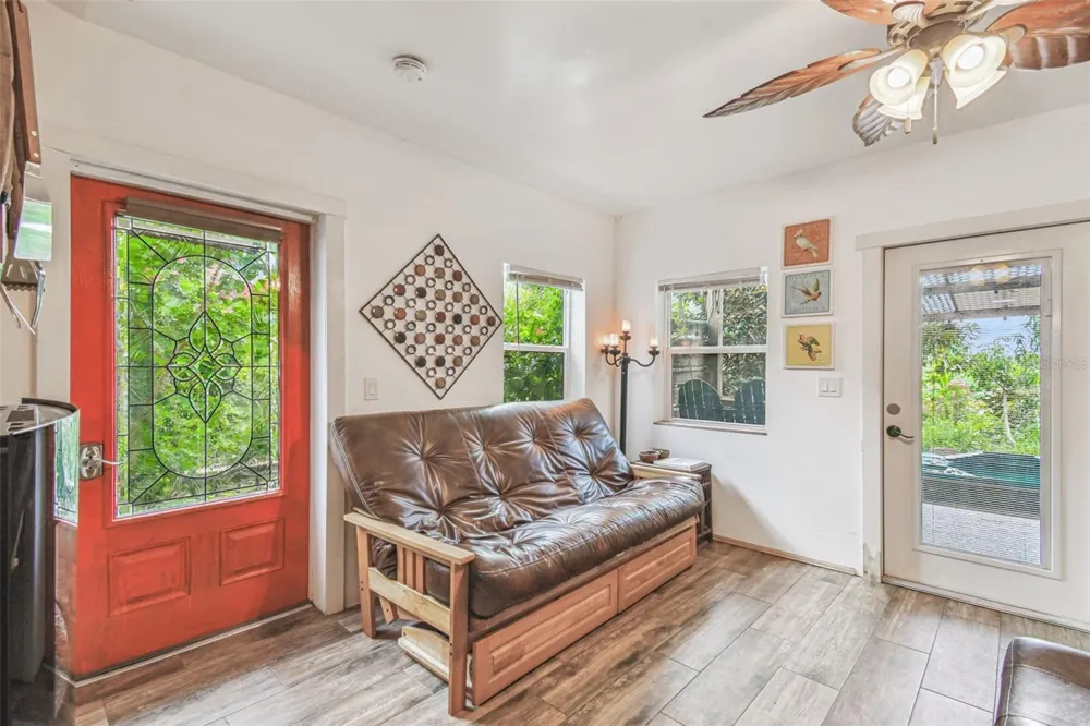 3203 E YUKON STREET Tampa, FL 33604