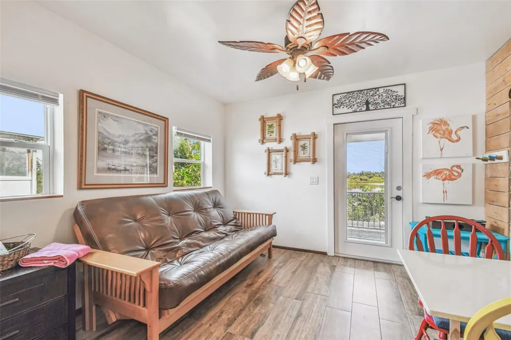3203 E YUKON STREET Tampa, FL 33604
