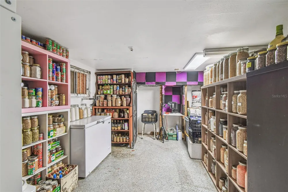 3203 E YUKON STREET Tampa, FL 33604