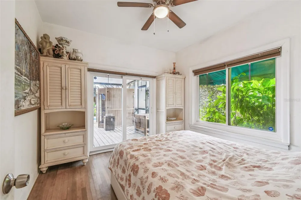 3203 E YUKON STREET Tampa, FL 33604
