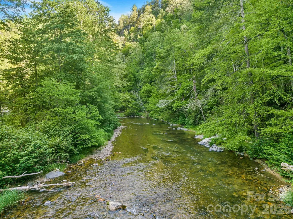 31 Caddis Court Marshall, NC 28753