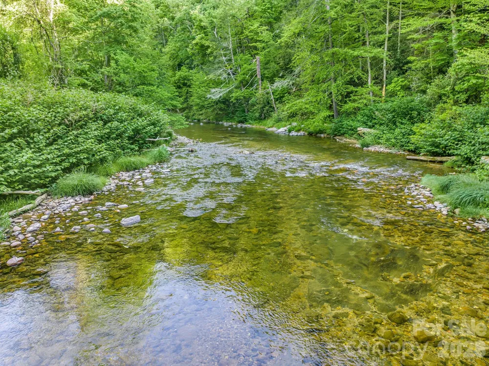 31 Caddis Court Marshall, NC 28753