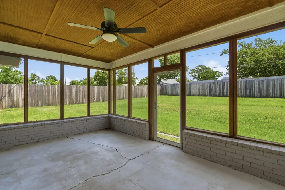 117 Bryan Street Jacksboro, TX 76458